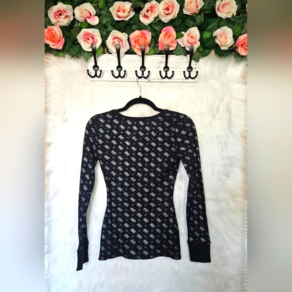 Guess Jeans Classic Logo Print Longsleeve Shirt (NWOT)